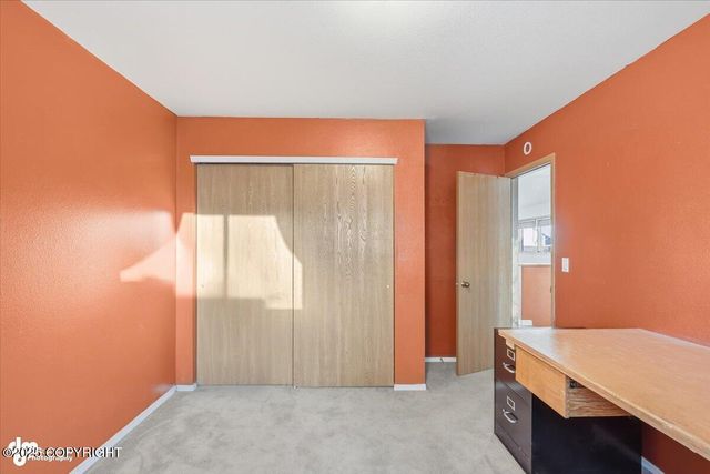 4100 McLean Place, Anchorage, AK 99504