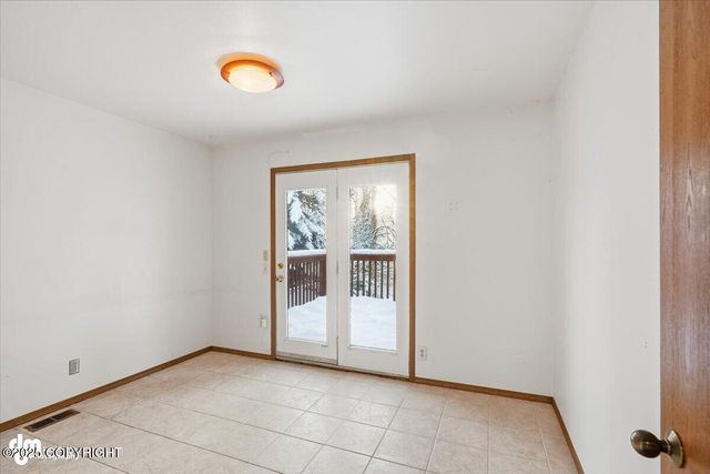 4100 McLean Place, Anchorage, AK 99504