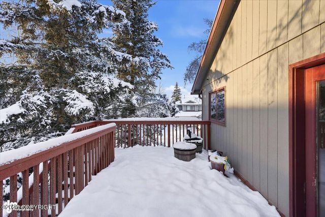 4100 McLean Place, Anchorage, AK 99504