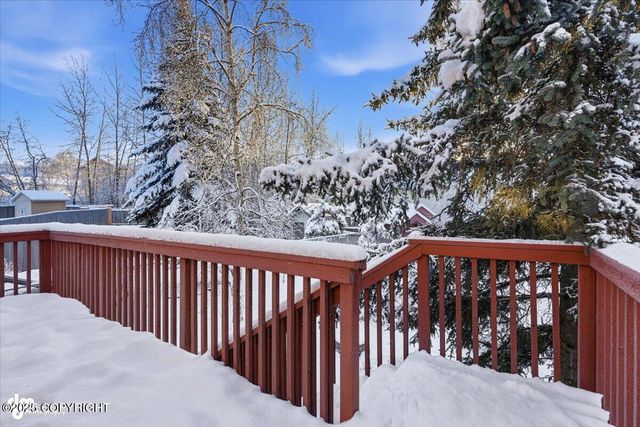 4100 McLean Place, Anchorage, AK 99504