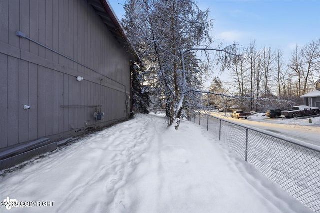 4100 McLean Place, Anchorage, AK 99504