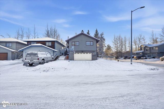 4100 McLean Place, Anchorage, AK 99504