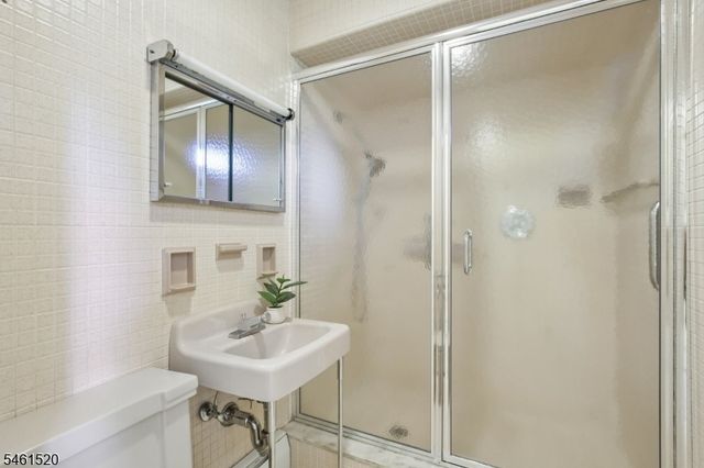 1 Wootton Rd, Essex Fells Twp., NJ 07021
