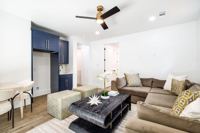 6162 Prospect Avenue, Dallas, TX 75214