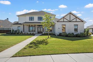 900 Glorietta Drive, Mcgregor, TX 76657