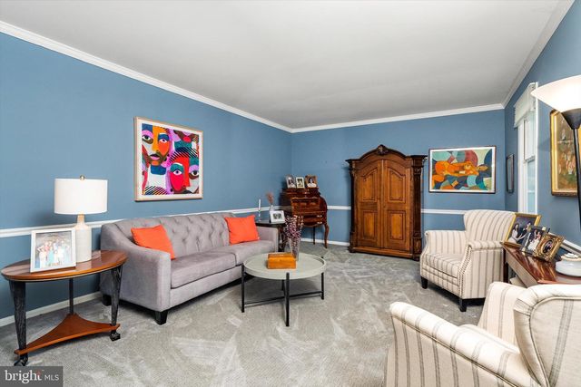 4 THERESA DR, Lawrenceville, NJ 08648