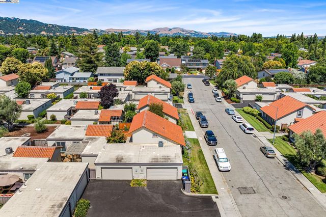 1550 Calle Enrique, Pleasanton, CA 94566