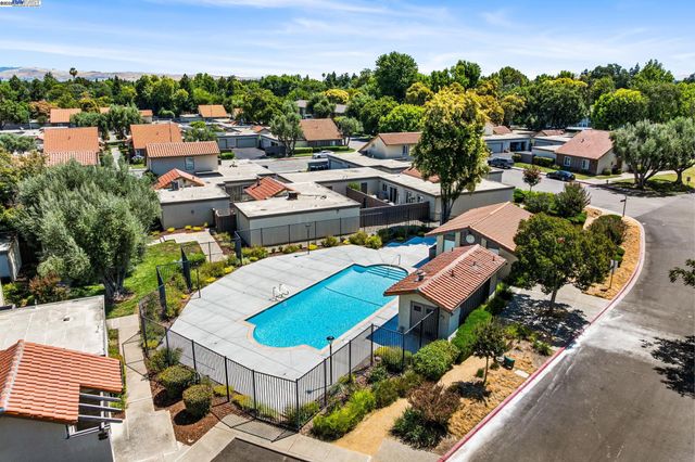 1550 Calle Enrique, Pleasanton, CA 94566