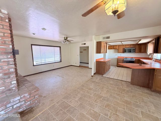 20619 N 21ST Street, Phoenix, AZ 85024