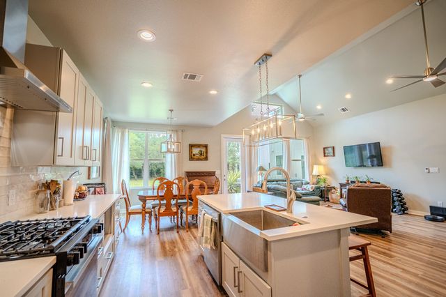 2320 Kellie Brooke RD, Spicewood, TX 78669