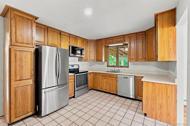 43 Tanya Lane, Mahopac, NY 10541