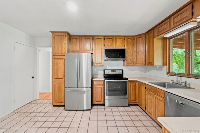 43 Tanya Lane, Mahopac, NY 10541