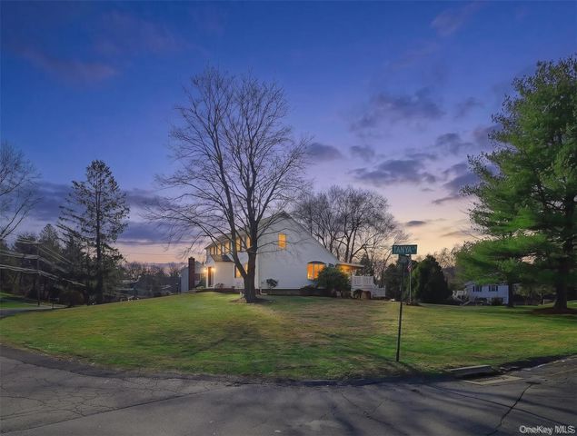 43 Tanya Lane, Mahopac, NY 10541