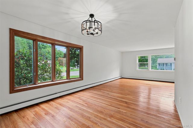 43 Tanya Lane, Mahopac, NY 10541
