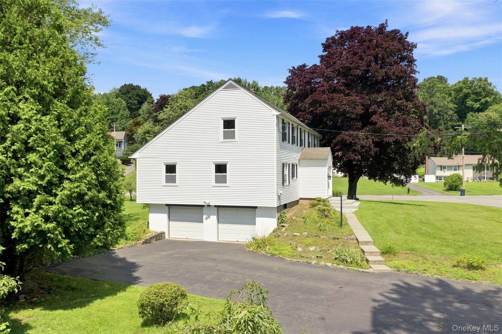 43 Tanya Lane, Mahopac, NY 10541 — photo 3