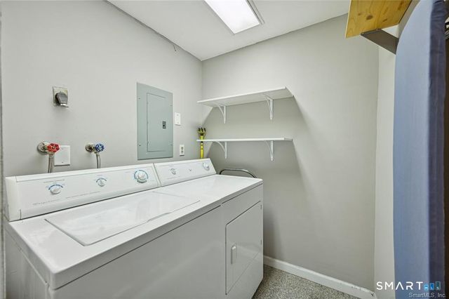 833 Summer Street 2E, Stamford, CT 06901