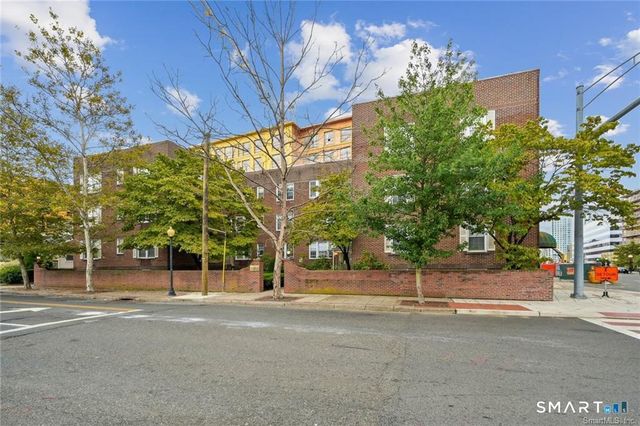 833 Summer Street 2E, Stamford, CT 06901