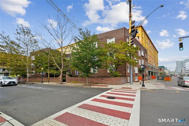 833 Summer Street 2E, Stamford, CT 06901