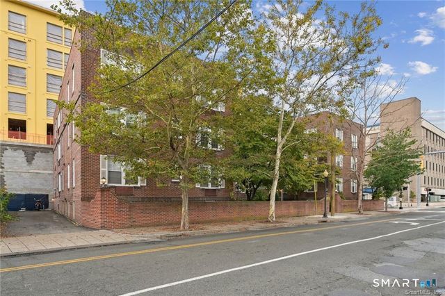 833 Summer Street 2E, Stamford, CT 06901