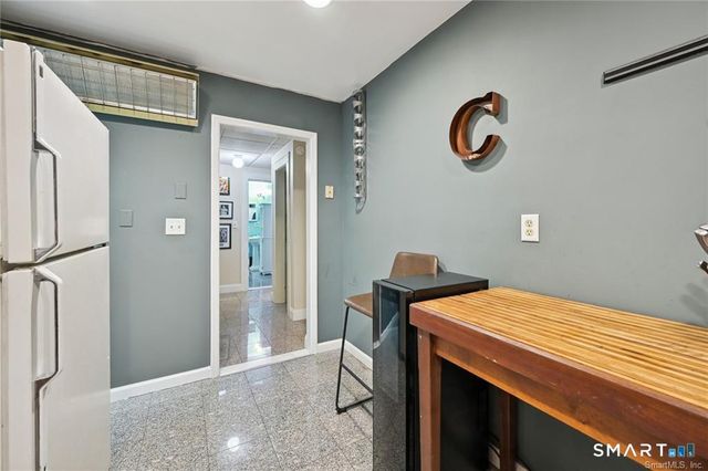 833 Summer Street 2E, Stamford, CT 06901