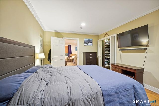 833 Summer Street 2E, Stamford, CT 06901