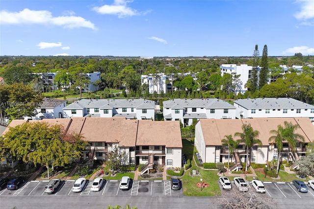 7681 Tahiti Lane 205, Lake Worth, FL 33467