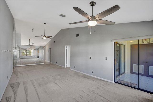 7681 Tahiti Lane 205, Lake Worth, FL 33467