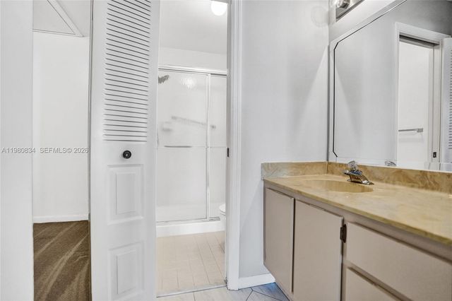 7681 Tahiti Lane 205, Lake Worth, FL 33467