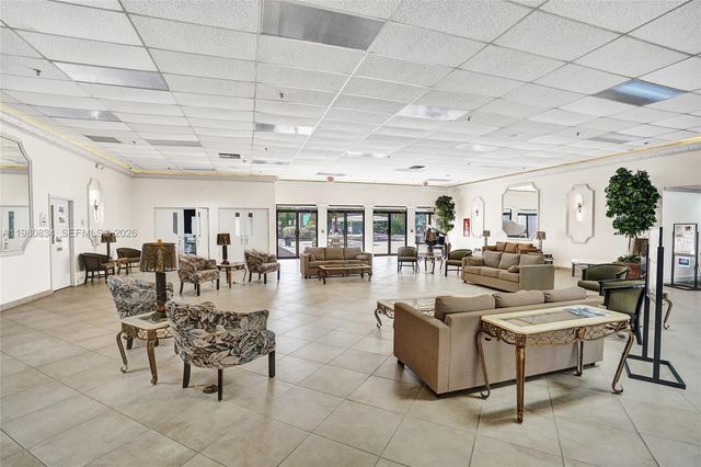 7681 Tahiti Lane 205, Lake Worth, FL 33467