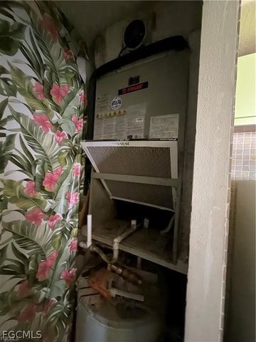 871 Lake McGregor DR, Fort Myers, FL 33919