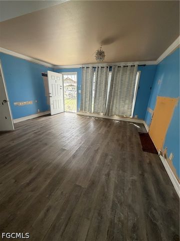 871 Lake McGregor DR, Fort Myers, FL 33919