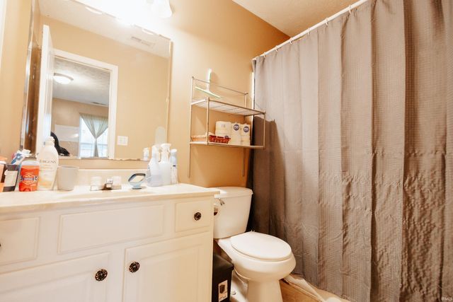 12840 Kingsley Court, Evansville, IN 47725