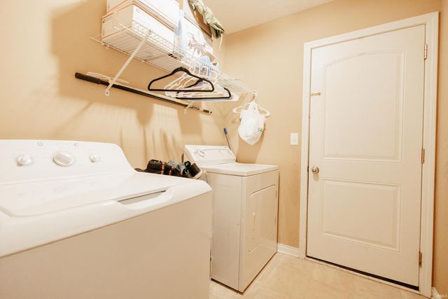 12840 Kingsley Court, Evansville, IN 47725