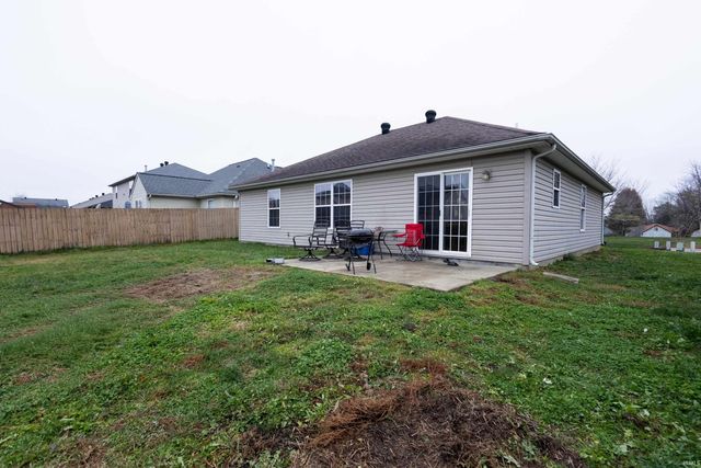 12840 Kingsley Court, Evansville, IN 47725