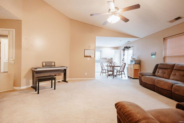 12840 Kingsley Court, Evansville, IN 47725