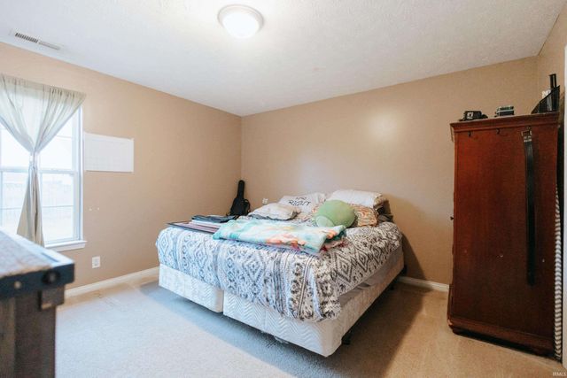 12840 Kingsley Court, Evansville, IN 47725