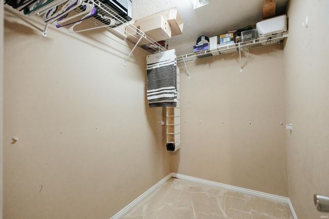 12840 Kingsley Court, Evansville, IN 47725