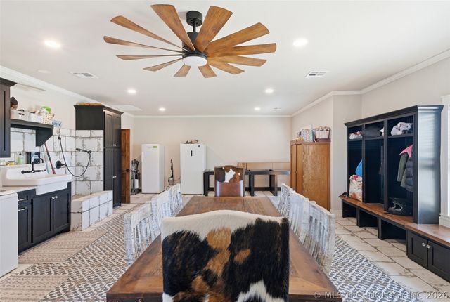 6501 E 370 Road, Oologah, OK 74053