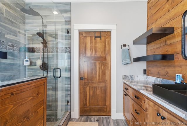 6501 E 370 Road, Oologah, OK 74053