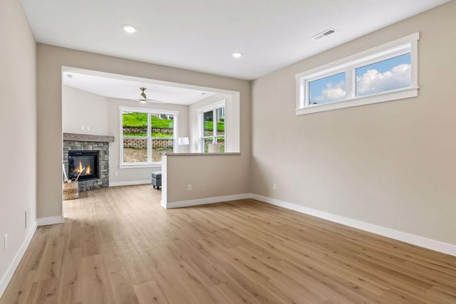 1400 Anchor Avenue, River Falls, WI 54022