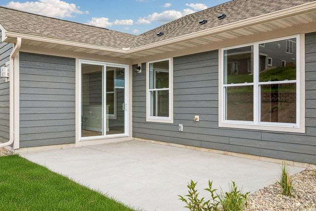 1400 Anchor Avenue, River Falls, WI 54022