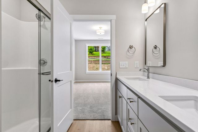 1400 Anchor Avenue, River Falls, WI 54022