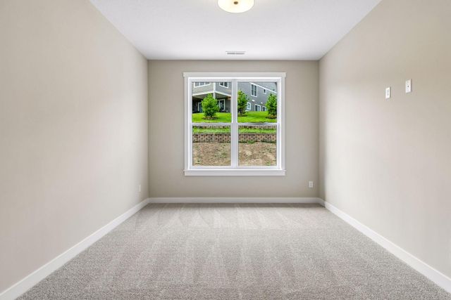 1400 Anchor Avenue, River Falls, WI 54022