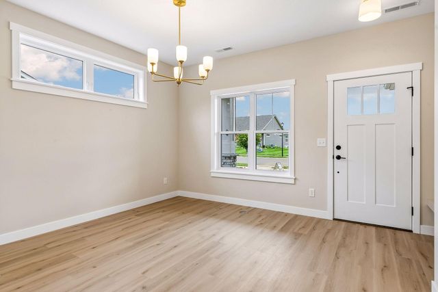 1400 Anchor Avenue, River Falls, WI 54022