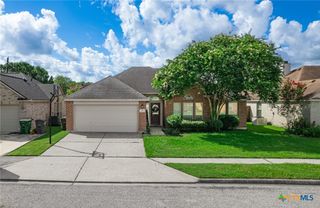 322 Macon Creek, Victoria, TX 77901
