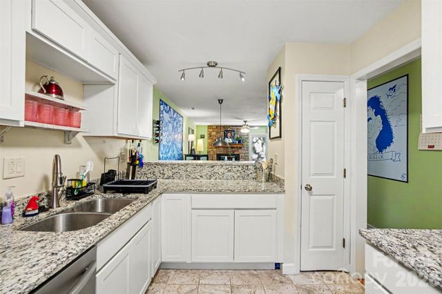 1535 South Point Road, Belmont, NC 28012