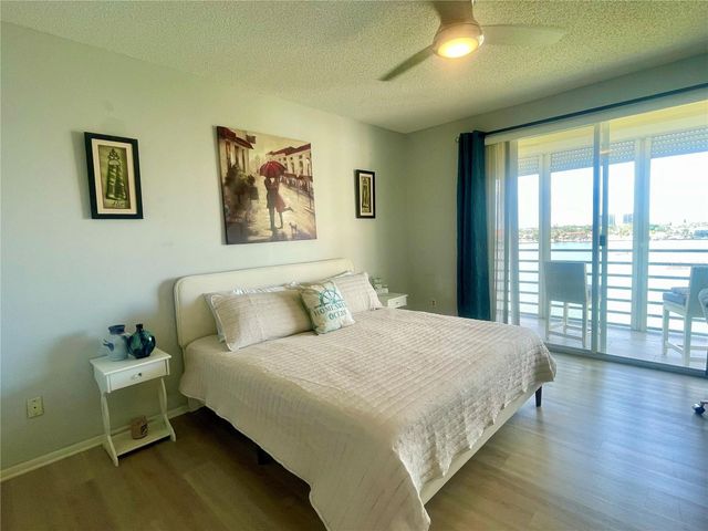 7862 SAILBOAT KEY BLVD S BOULEVARD S 504, South Pasadena, FL 33707