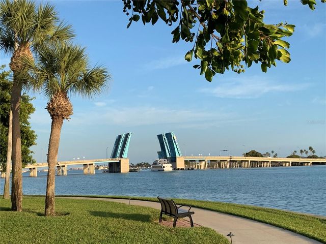 7862 SAILBOAT KEY BLVD S BOULEVARD S 504, South Pasadena, FL 33707