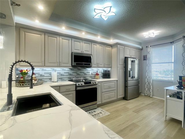 7862 SAILBOAT KEY BLVD S BOULEVARD S 504, South Pasadena, FL 33707