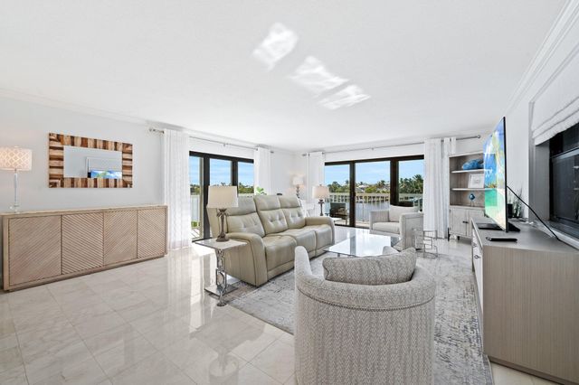 3501 S Ocean Boulevard 307, South Palm Beach, FL 33480